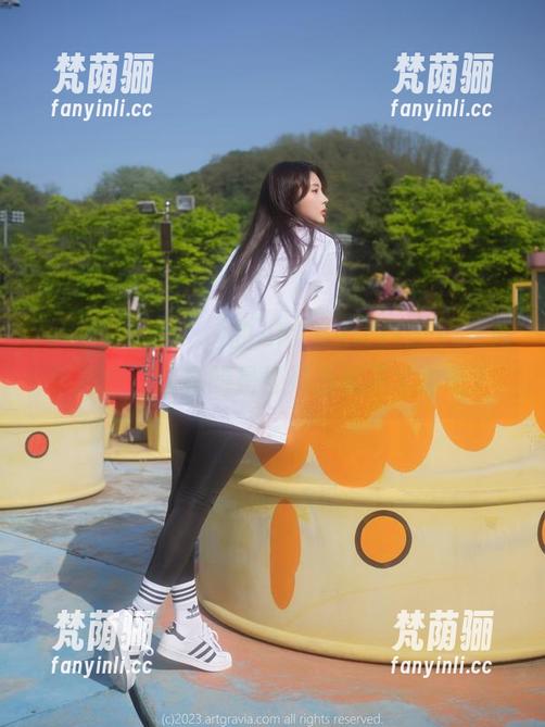 Jang Joo(장주)的ARTGRAVIA-VOL最新图包，这真的是打开方式不太对吧？